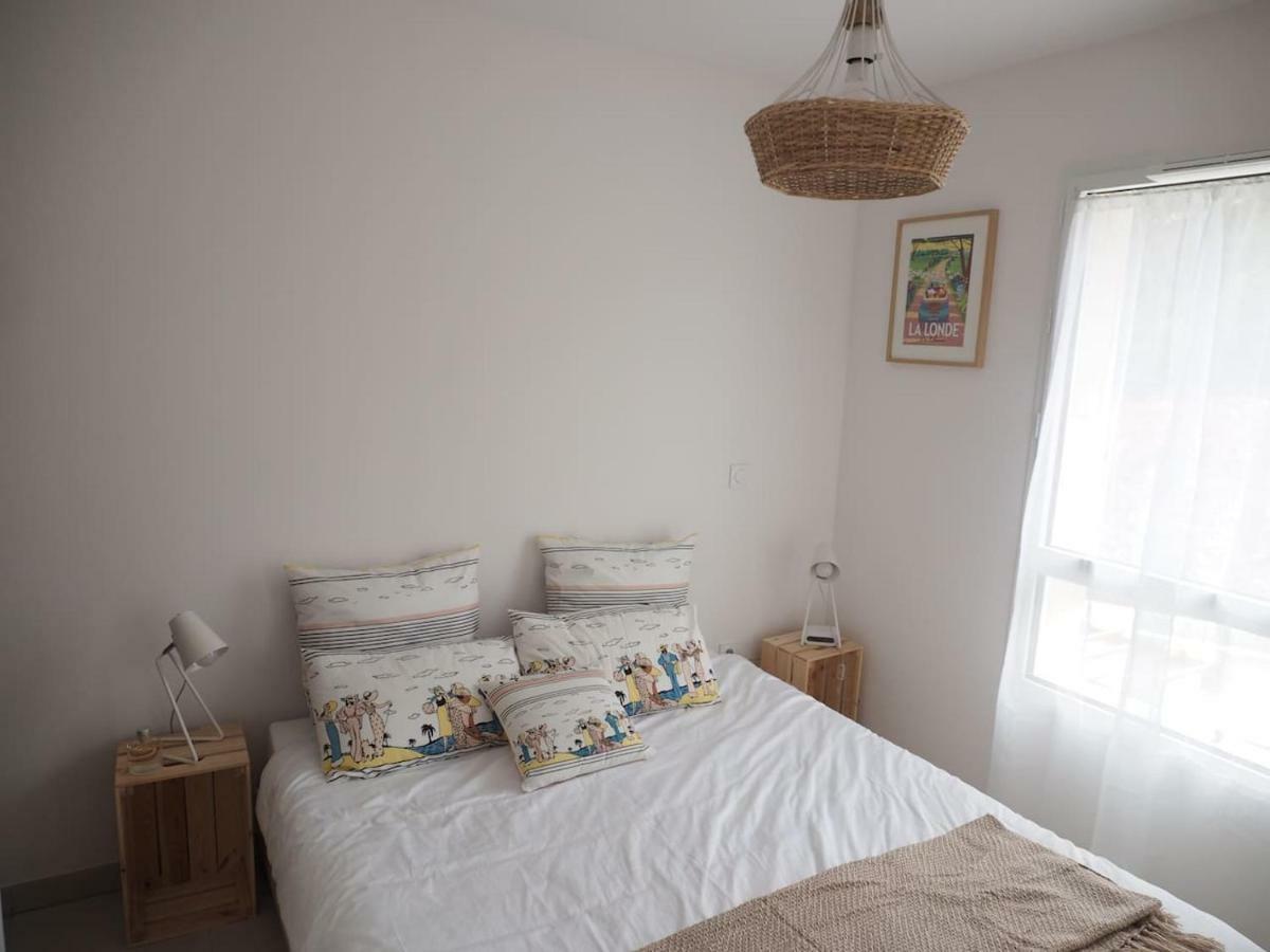 La Londe La Mer : Appartement Proche Plages & Vue Superbe Sur Les Iles D'Or Exterior photo