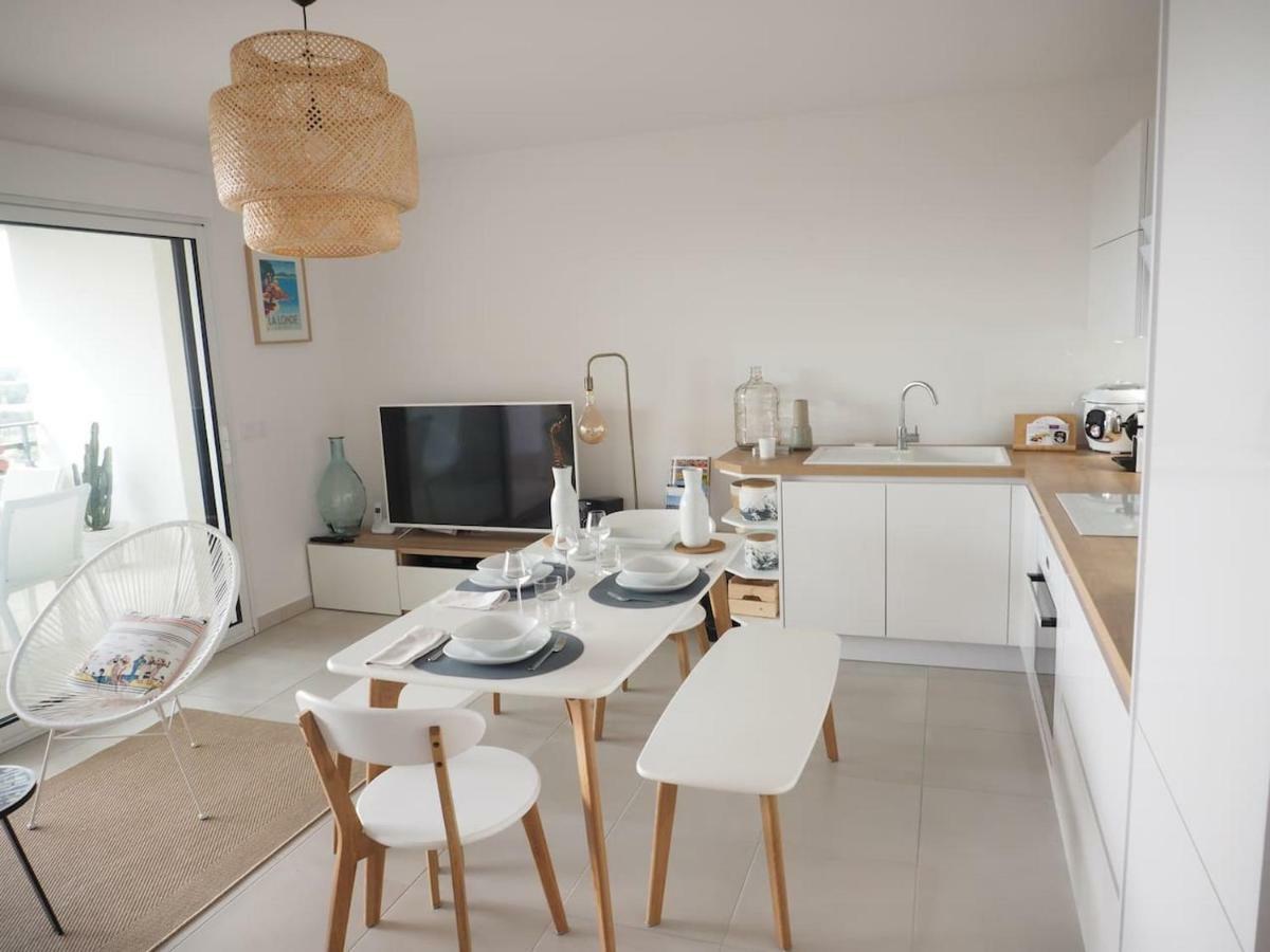 La Londe La Mer : Appartement Proche Plages & Vue Superbe Sur Les Iles D'Or Exterior photo