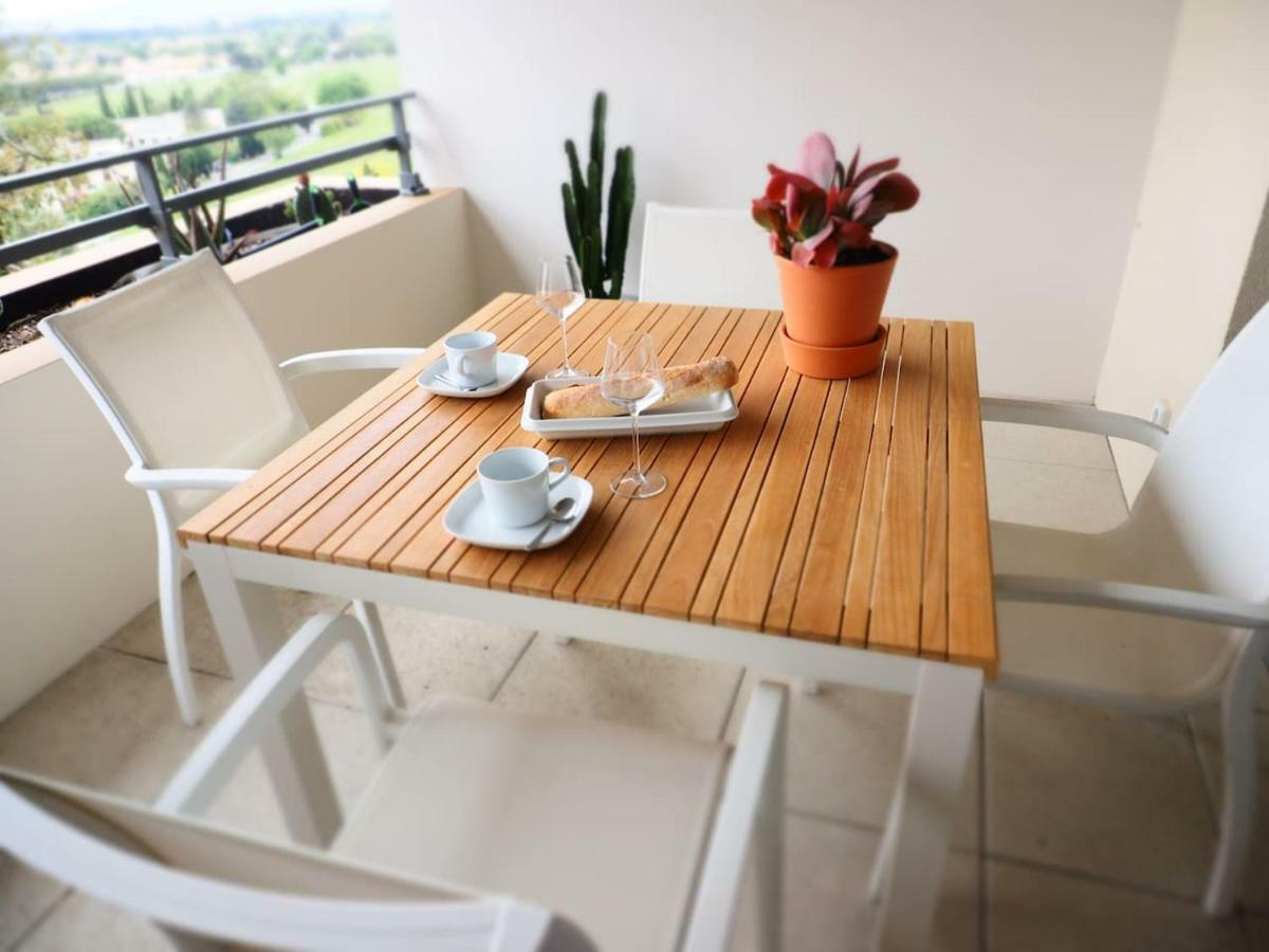 La Londe La Mer : Appartement Proche Plages & Vue Superbe Sur Les Iles D'Or Exterior photo